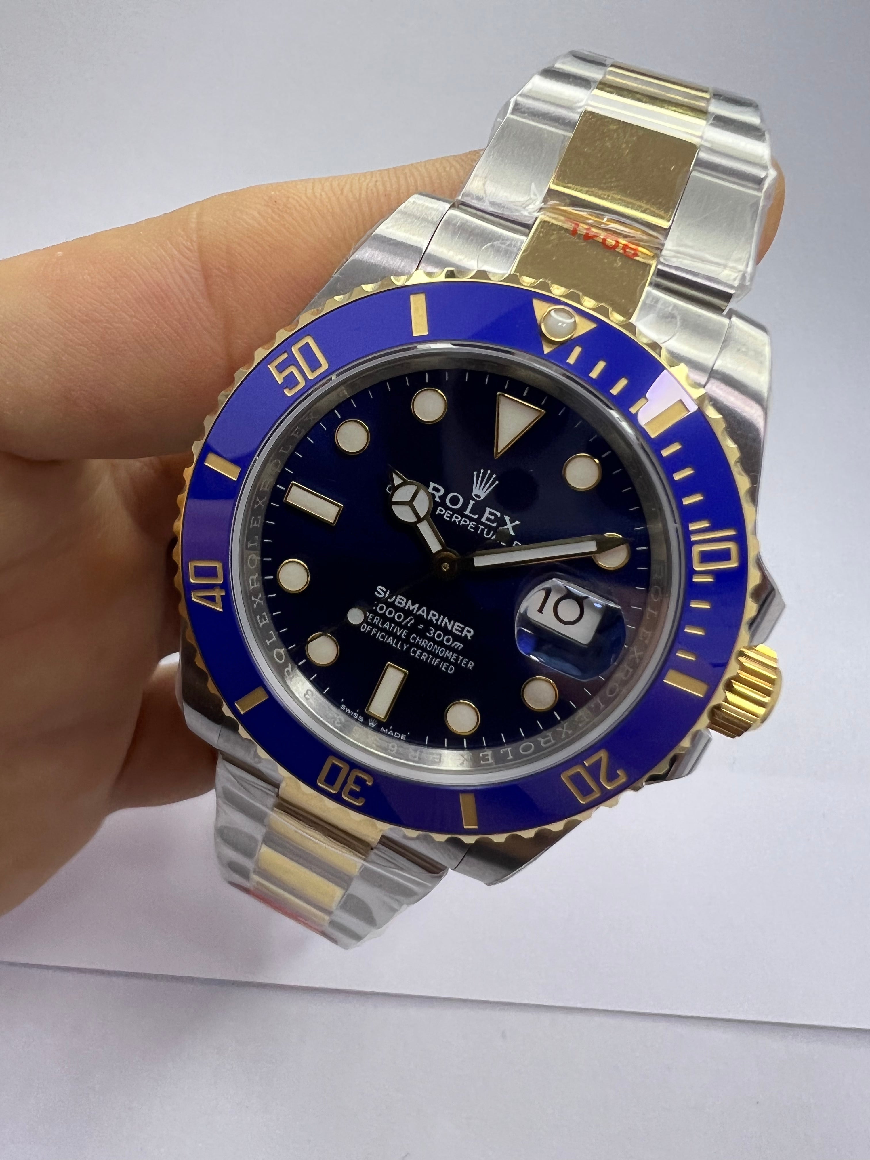 Rolex Submariner Date “Bluesy” ref 126613LB
