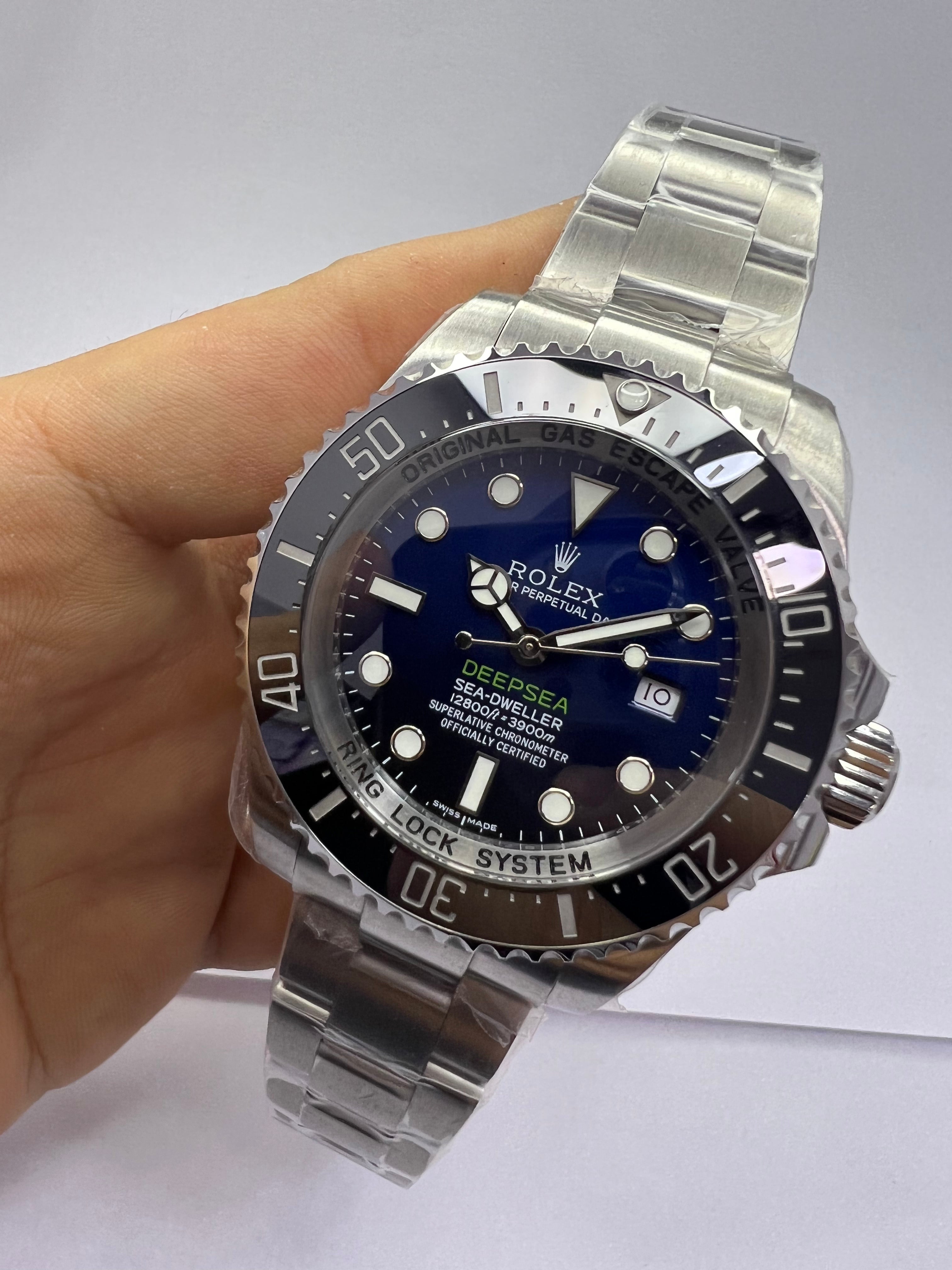 Rolex Deepsea Sea-Dweller “D-Blue” Ref: 126660