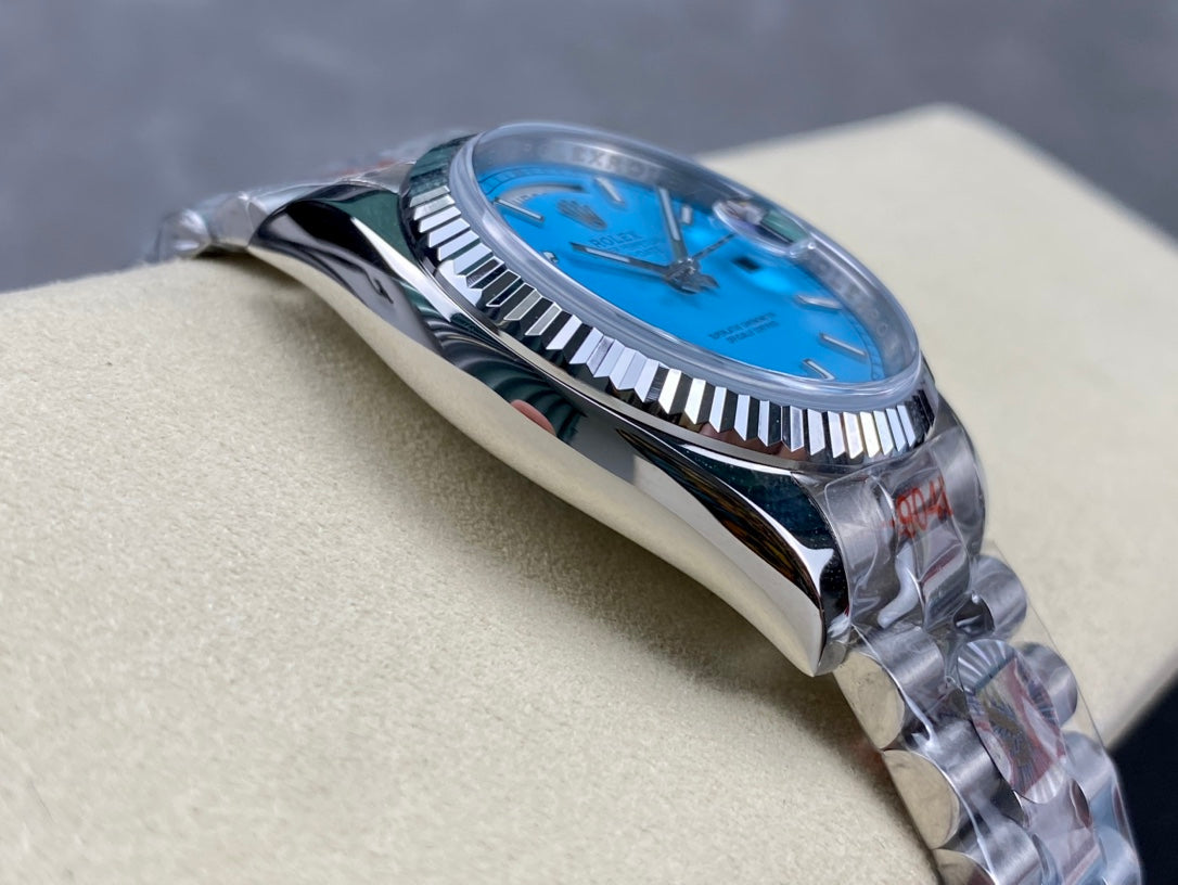 Rolex Oyster Perpetual Day-Date 228239 — Rolex