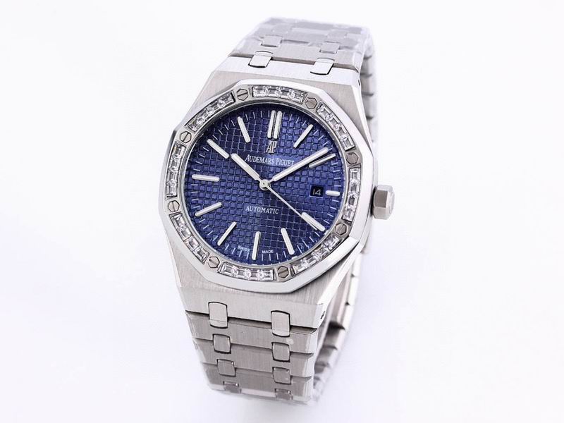Audemars Piguet Royal Oak 41mm con bisel engastado en diamantes baguette