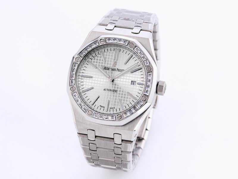 Audemars Piguet Royal Oak 41mm con bisel engastado en diamantes baguette — Audemars Piguet