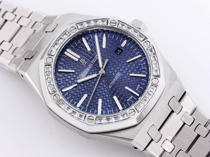 Audemars Piguet Royal Oak 41mm con bisel engastado en diamantes baguette — Audemars Piguet