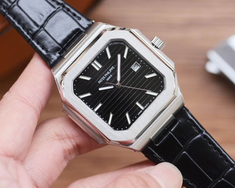 Patek Philippe Nautilus 5711/1A — Patek Philippe