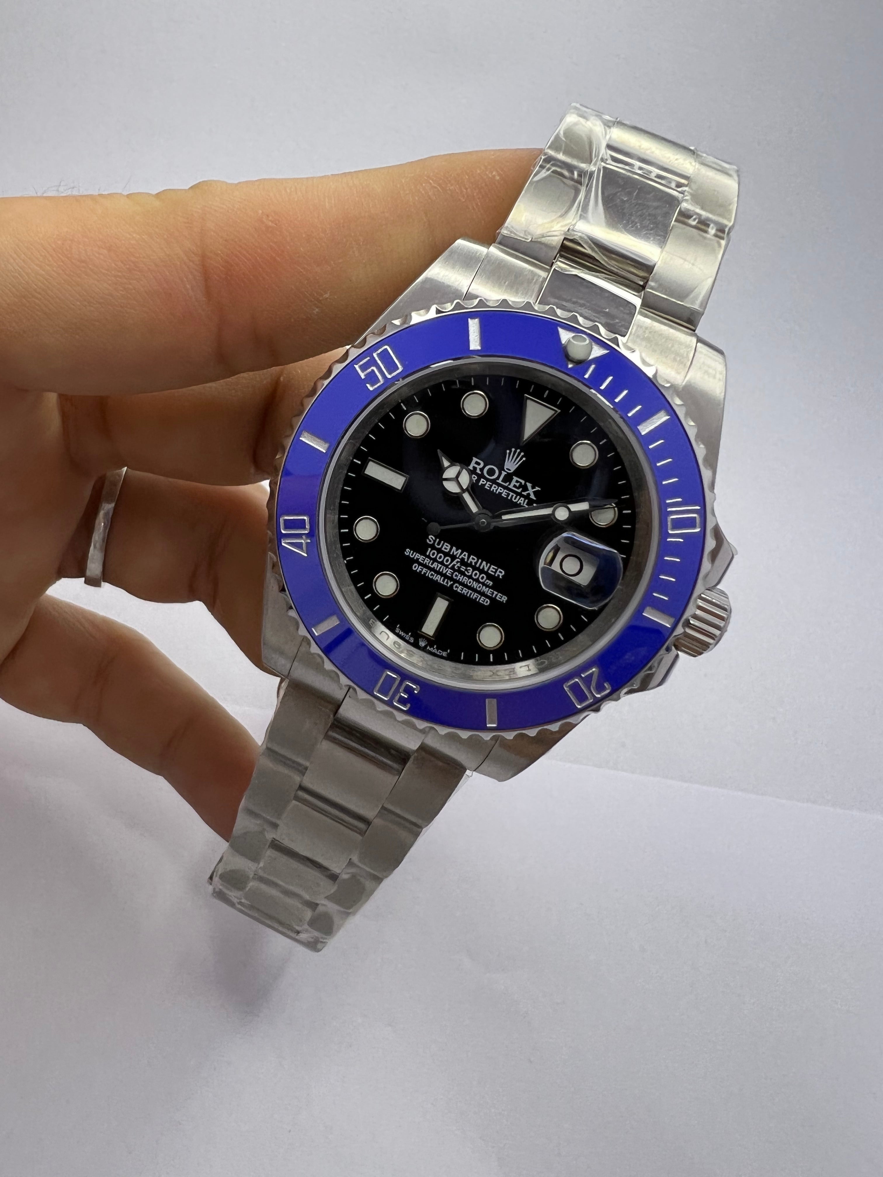 Rolex Submariner 116619LB “Smurf”
