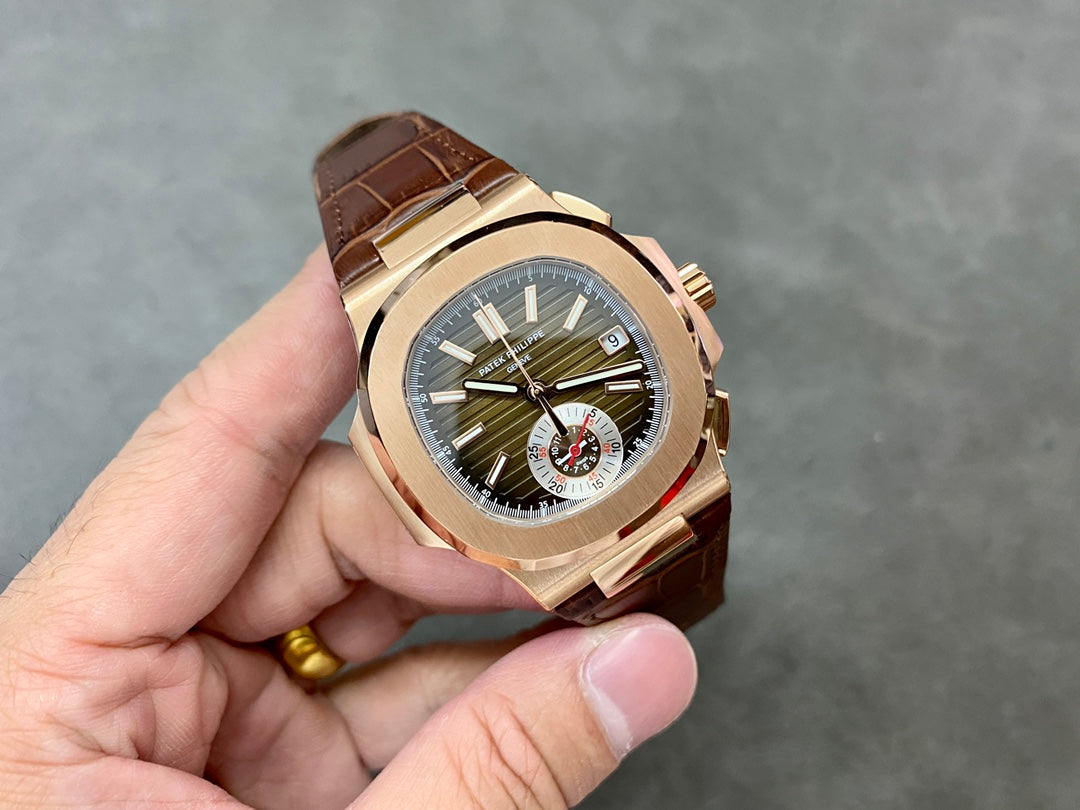 Patek Philippe Nautilus Chronograph Ref. 5980R-001 (correa de cuero) — Patek Philippe