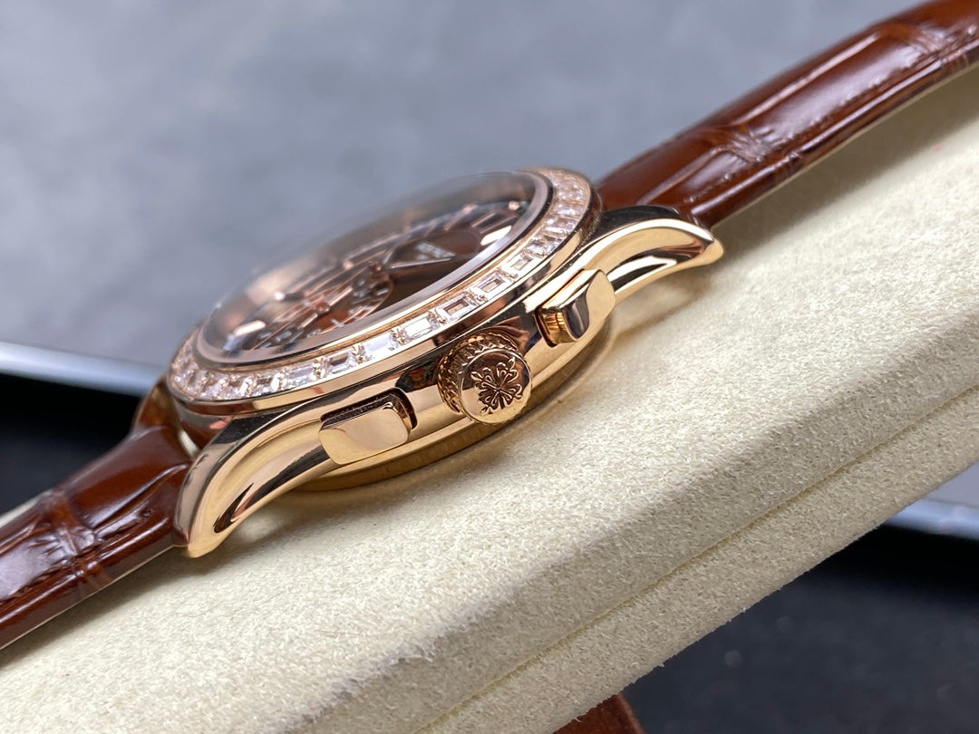 Patek Philippe World Time Chronograph Ref. 5930R-001 (versión personalizada con bisel engastado) — Patek Philippe