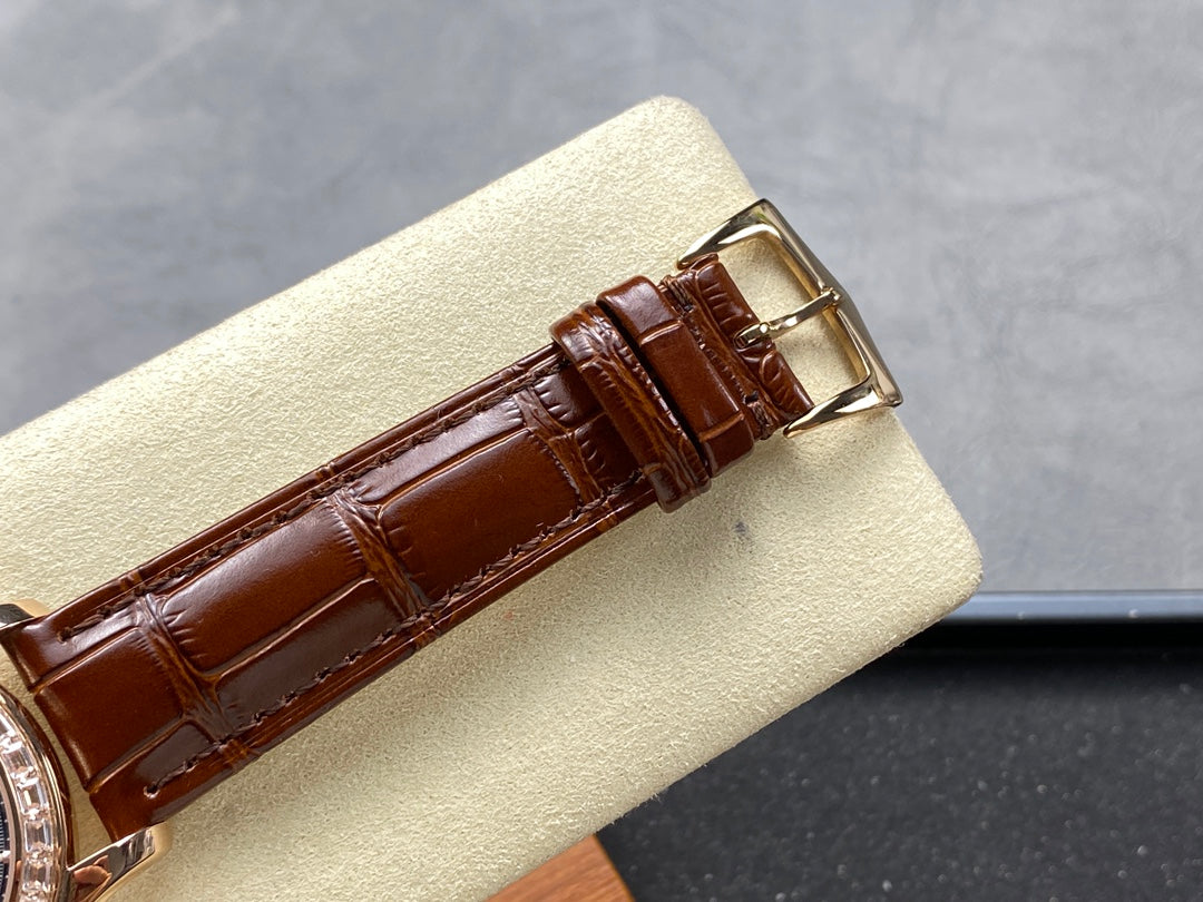 Patek Philippe World Time Chronograph Ref. 5930R-001 (versión personalizada con bisel engastado) — Patek Philippe