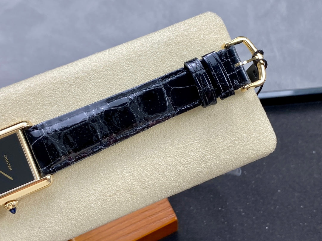 Cartier Tank Must — Cartier
