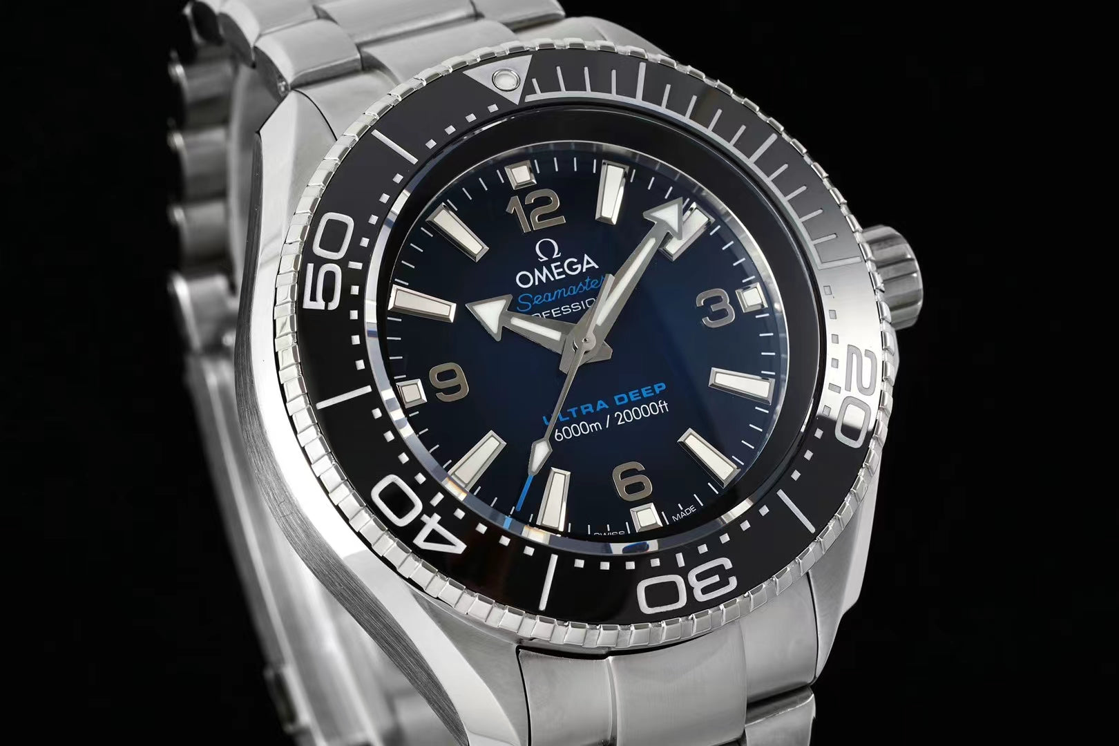 Omega Seamaster Planet Ocean Ultra Deep (Versión esfera azul degradé) — Omega