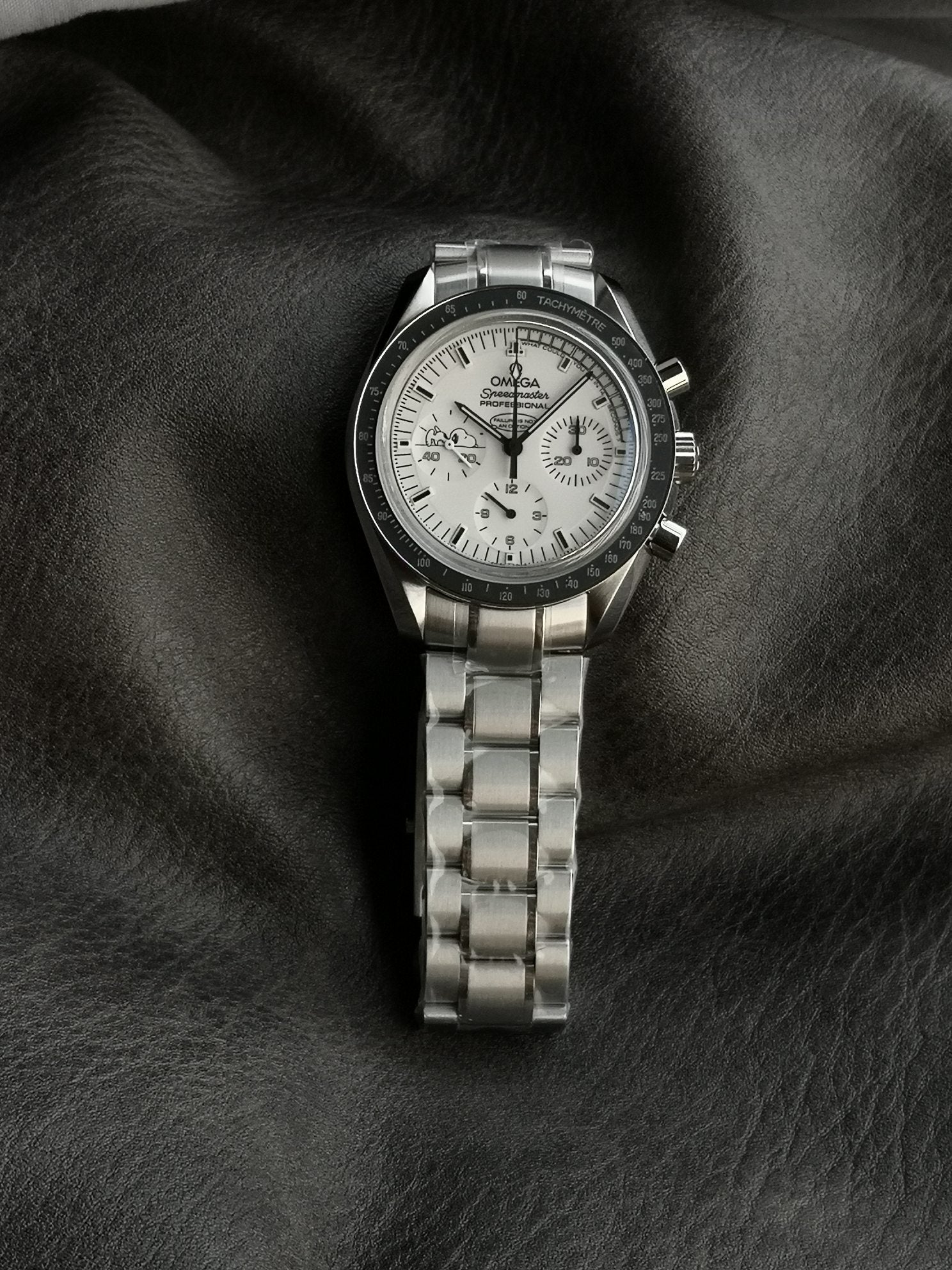 Omega Speedmaster Silver Snoopy Award 50th Anniversary — Omega