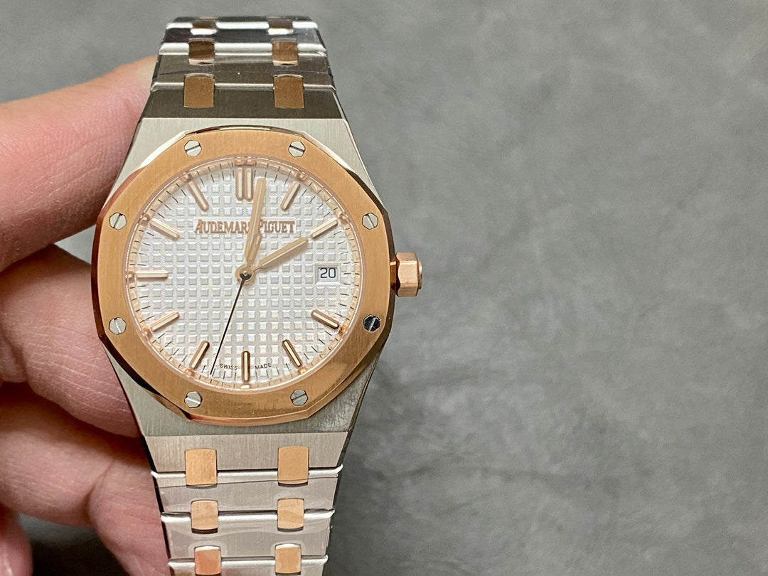 Audemars Piguet Royal Oak Two-Tone (Steel & Rose Gold) – Date