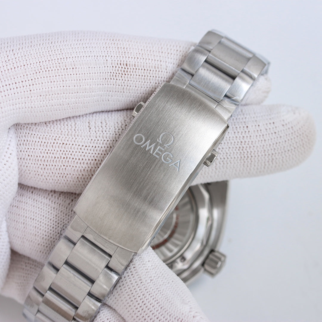 Omega Seamaster Planet Ocean — Omega