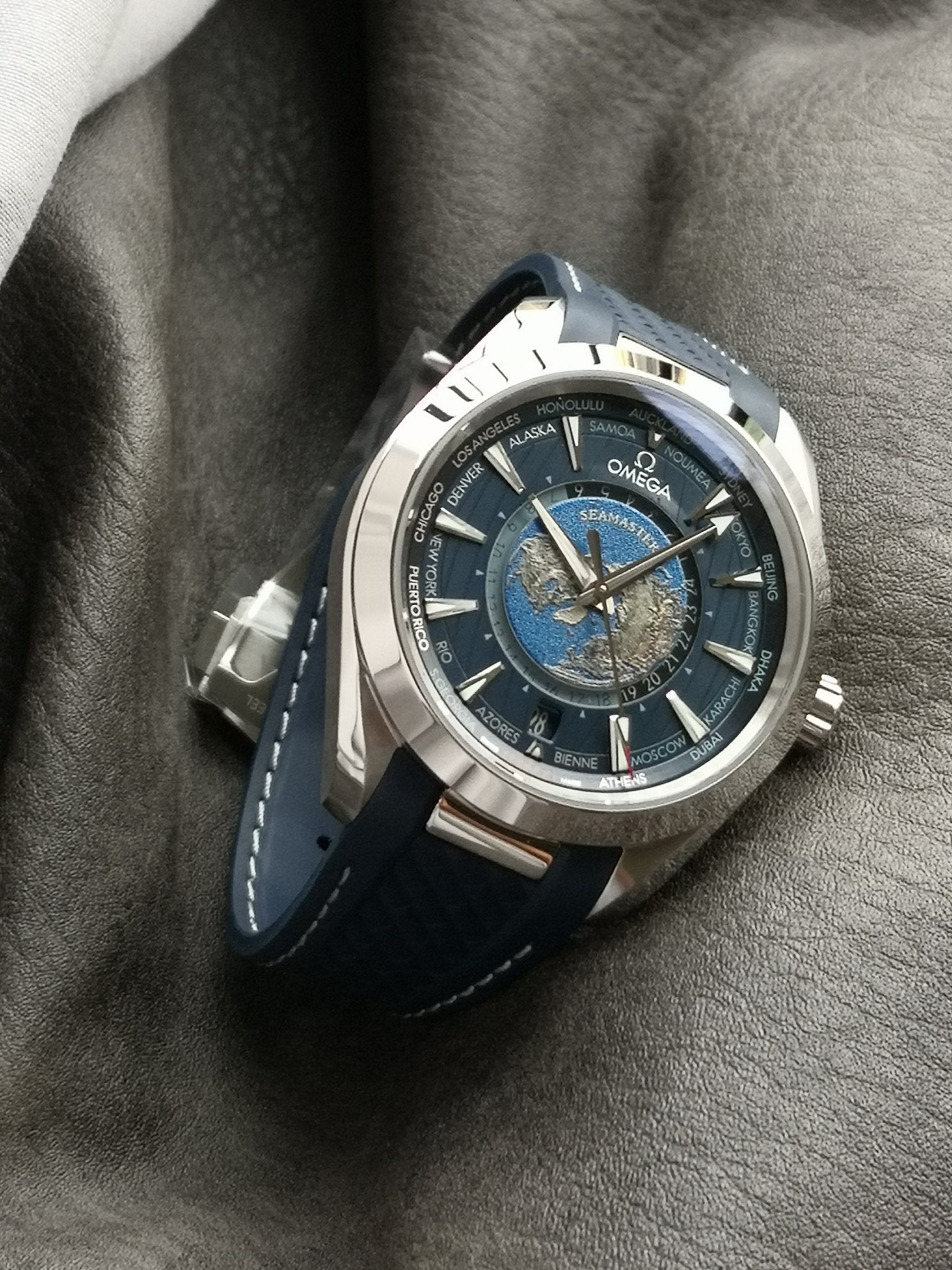 Omega Seamaster Aqua Terra Worldtimer