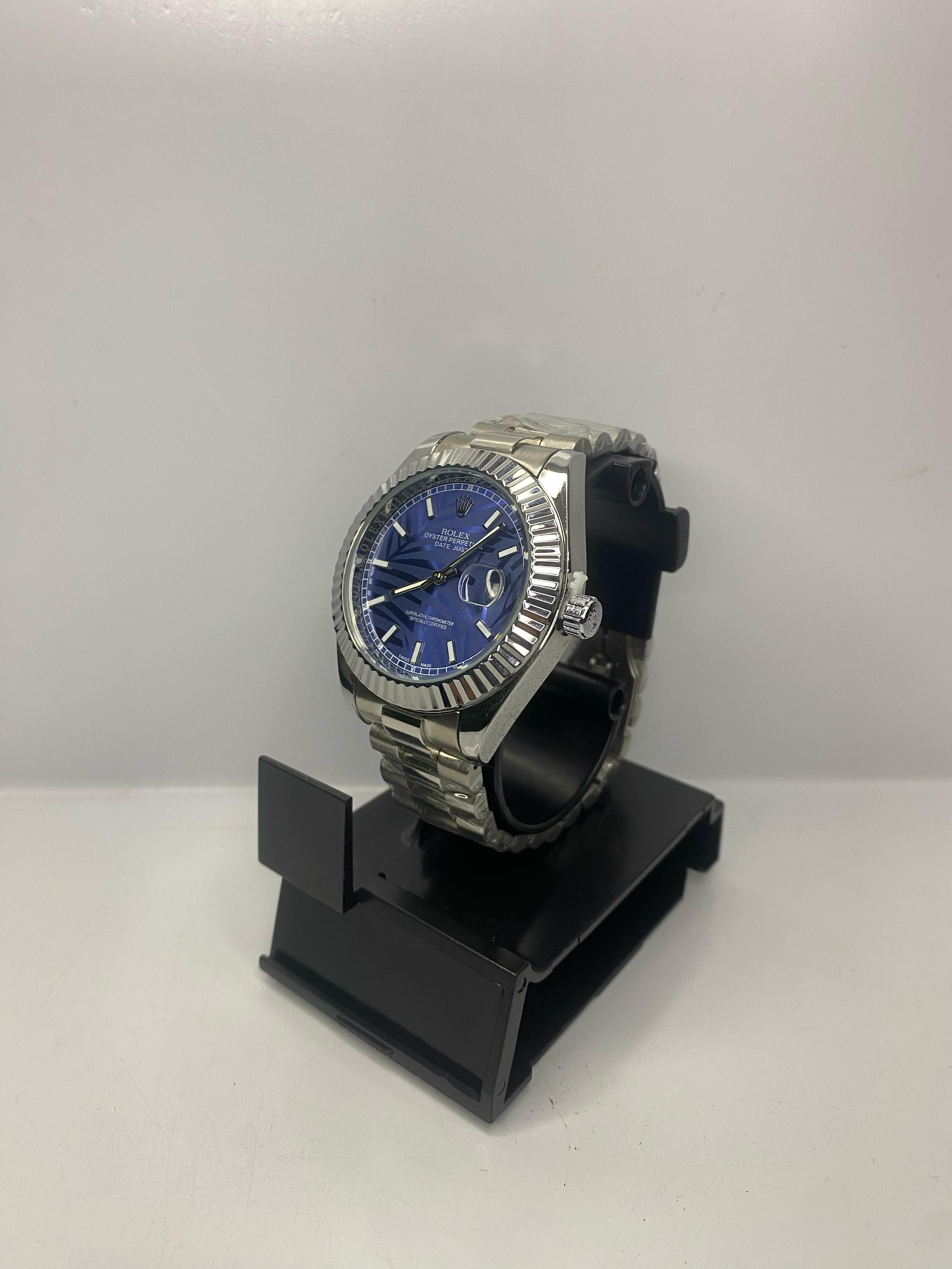 Rolex Datejust Silver — Rolex