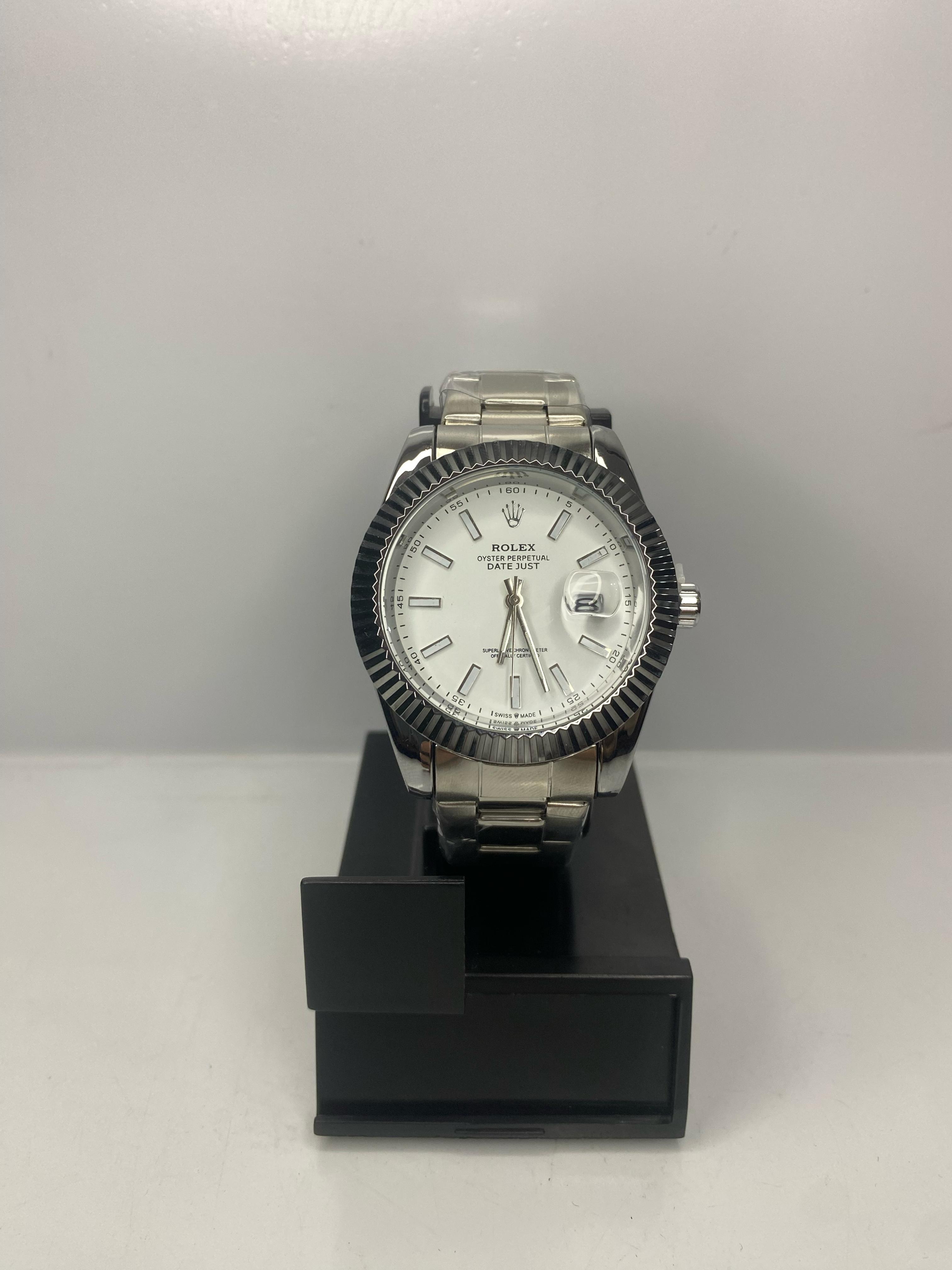 Rolex Datejust Silver — Rolex