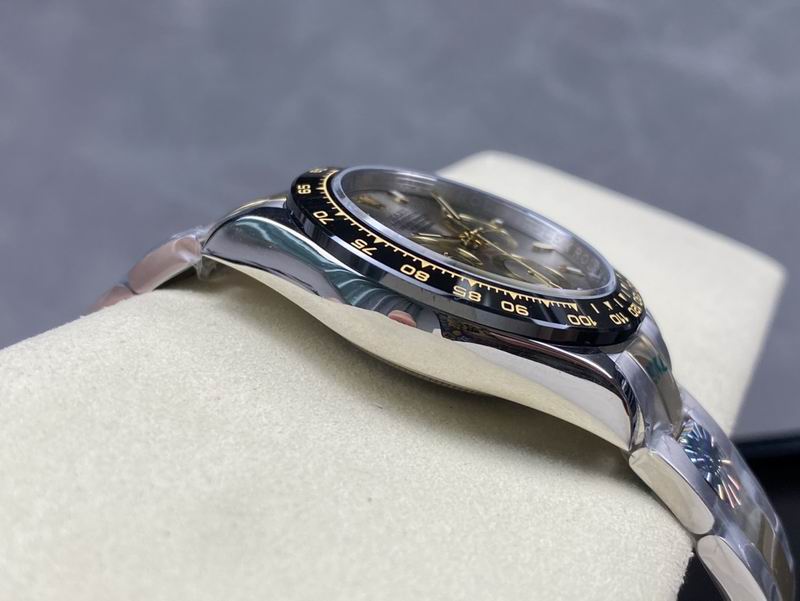 Rolex Cosmograph Daytona Ref. 116503 — Rolex